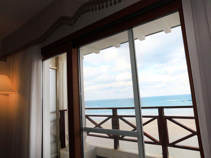 4FD830D0461DA739F292EABD64B9B3B4