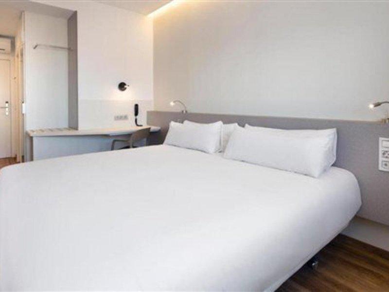 42EDFA83641A29415378088F28E373CF