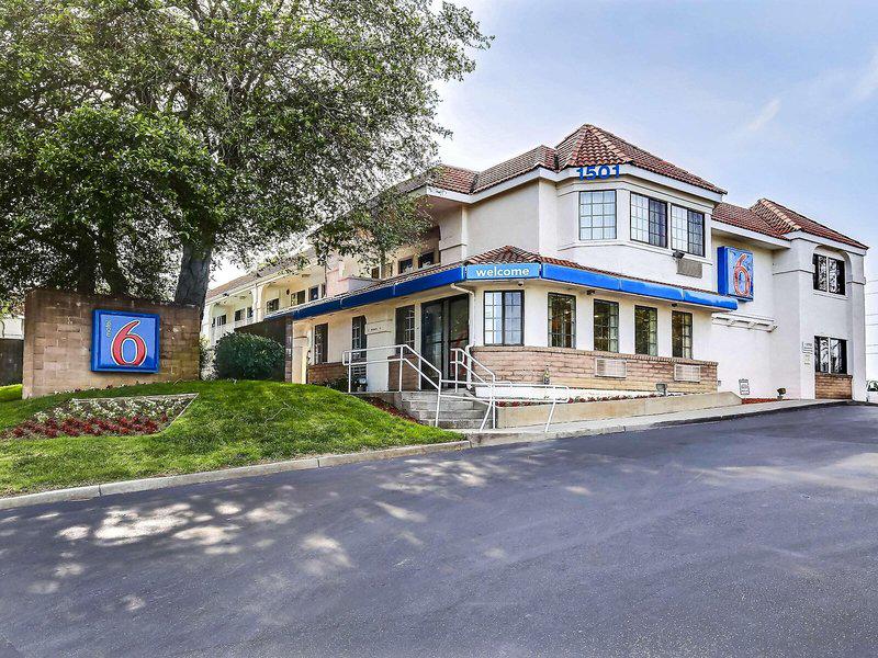 8D8F7E1C8B2C04CA2281BF2CD3FDDED5