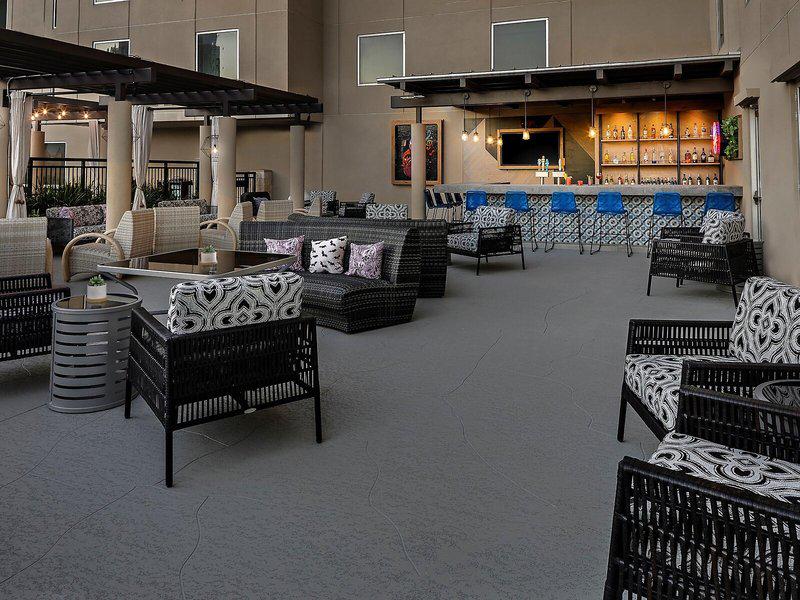 C385E750D96C706E4400EF79094D1558