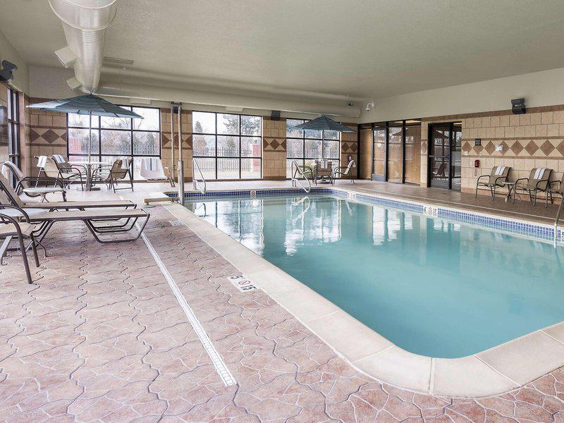 B43D3AB14DD86E5E8A3B3AA44ED70C98