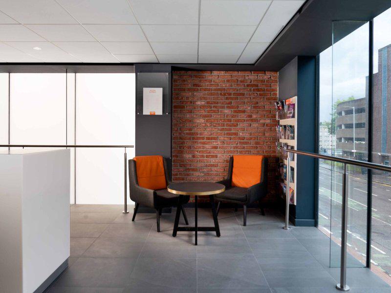 3934971785C17BF2D6BB77CFED886FFB