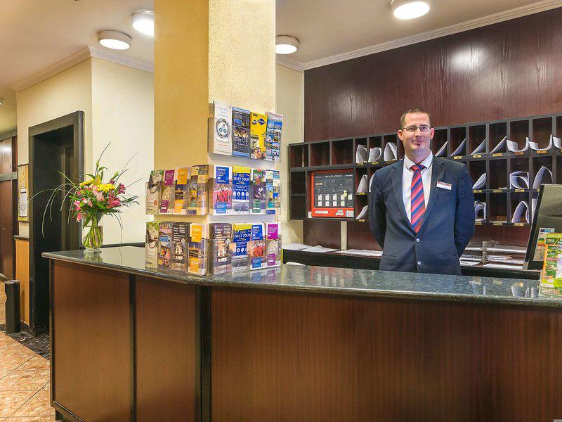 8216462F4A718E150C12CEFDE8B5F129