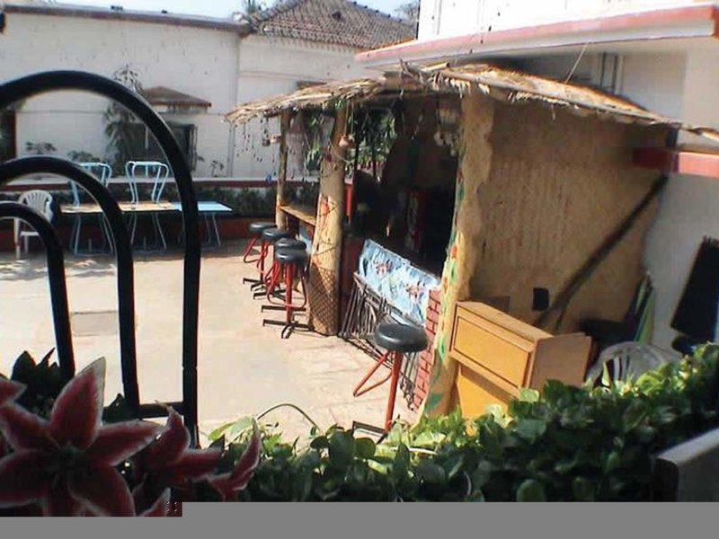 6850BF19CC1C11355C40754BC92D5B45