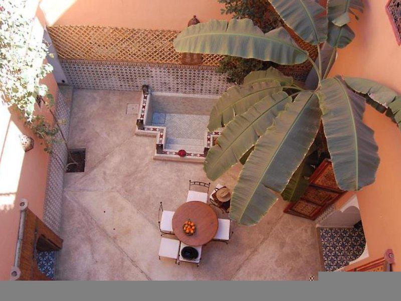 426963EF5919A47083D4979D30CF6560