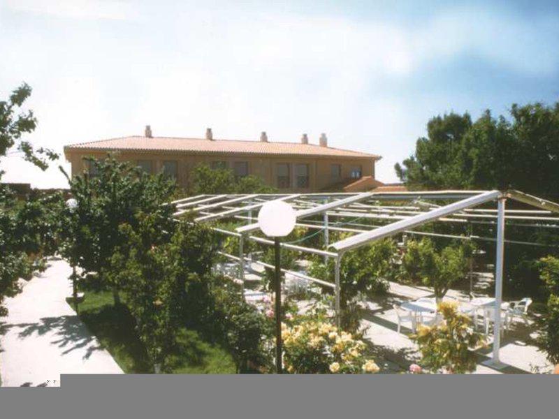 CB4F352FE3EF5DF1D14AB3A215D79CF3