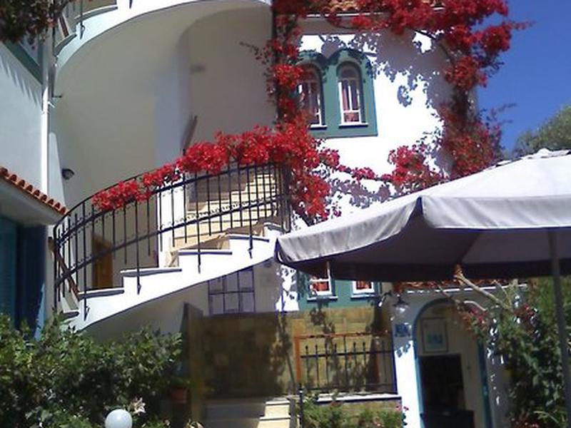 611966908D1ECD502BEDC6788C1ABE7F