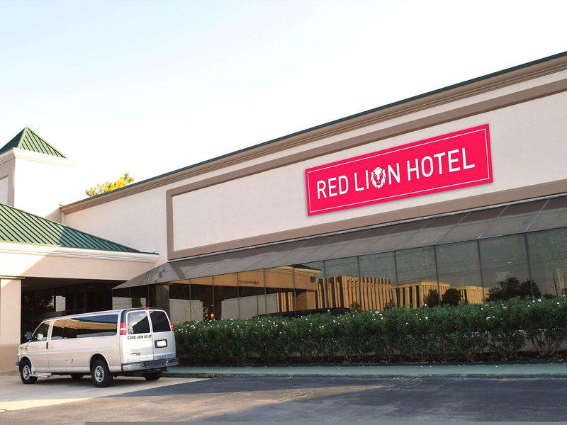 4BBF7052548681E9C7806DF0D35BF41E