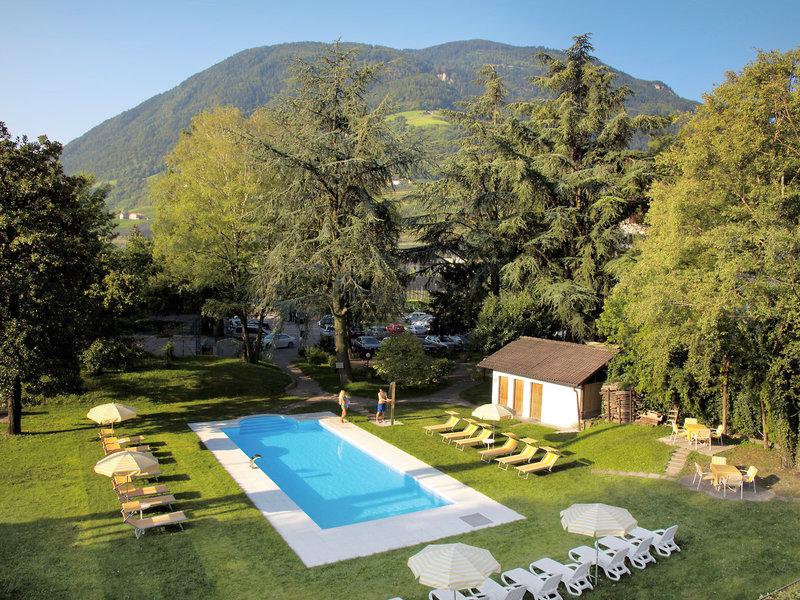 E93362836A8F9B1A23DA78C570539364