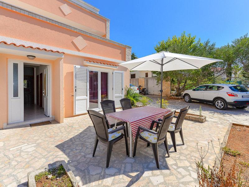 2ECCA3A6CEFBE5C6A312A81205620738