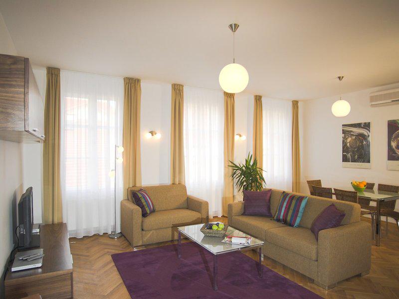 4969DC556C86232135E5591F131583AE