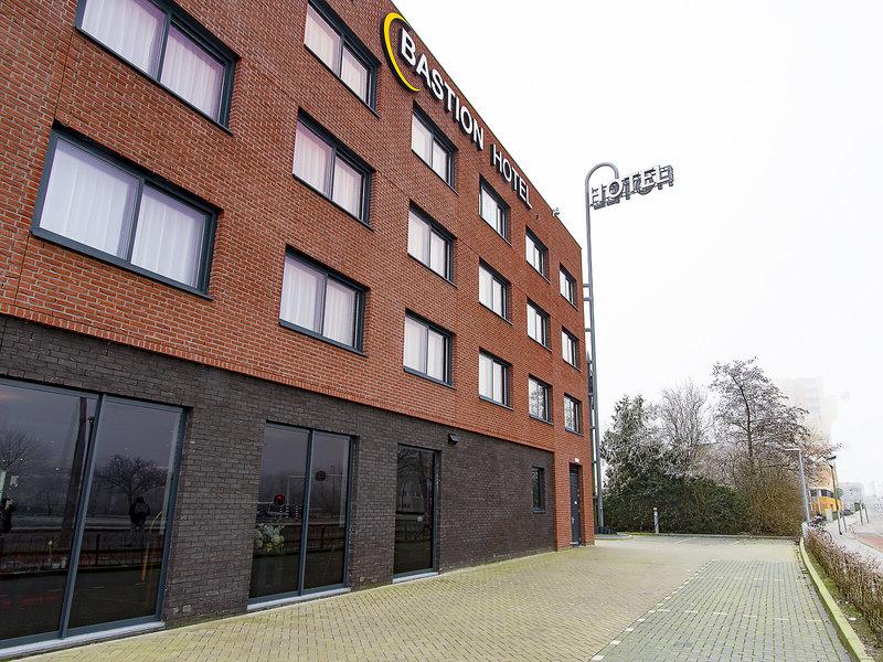 E5ABC6A6F505D6F1C97AF67DBD91421A