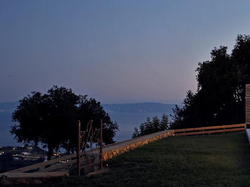 D5F476D252E5E0FA35A36D57B9FF34FB