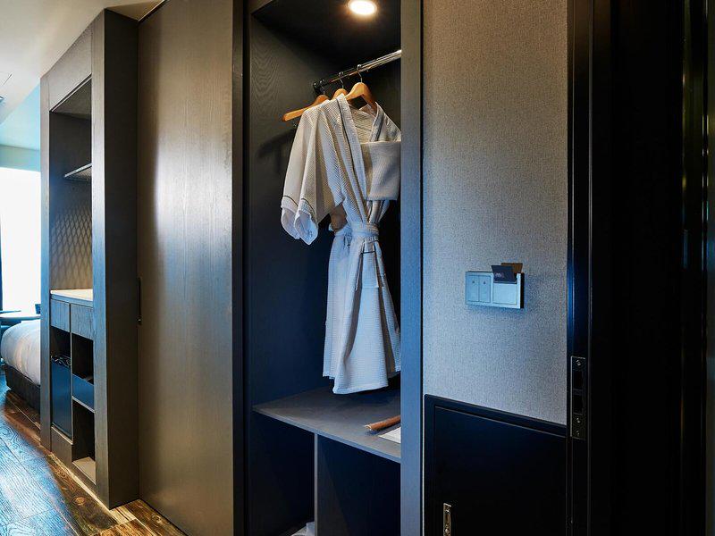 9FA8E05AB7487DF68E7DC6EC6DBEC811