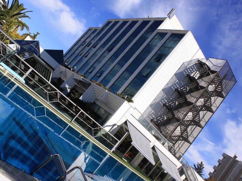 B03B508FDEC4D356A1EC82A748BE6E2A