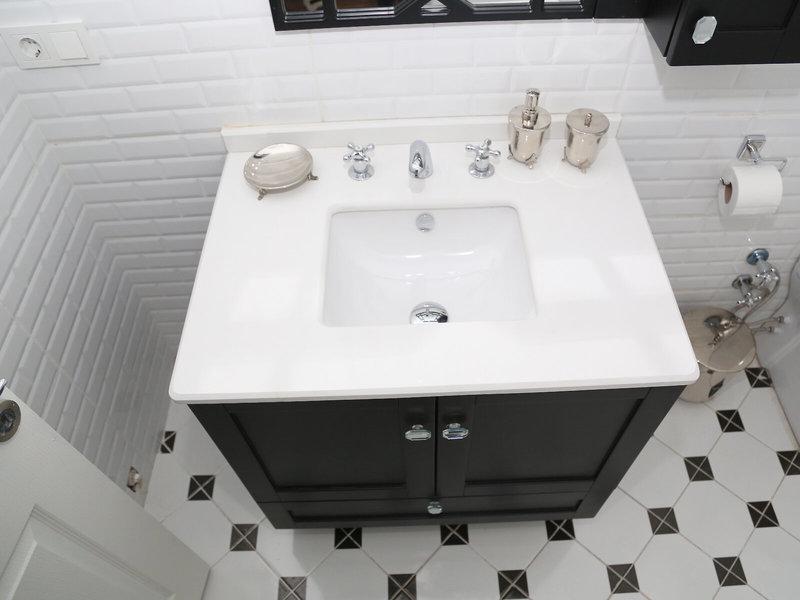 A5AD18009DDD18450E56B37CA9469EDE