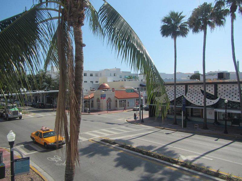 7A9B79FA9D6142CB232CB3BA561E4F25