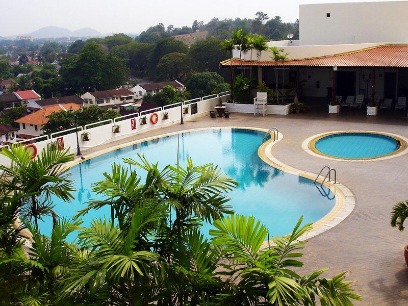 FB2FF2C386C0C899C4445D2DDE02876C