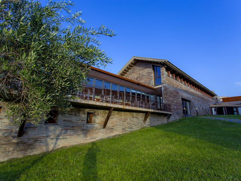 CAC5F66646BC0F9ACA4764EE2DA80337