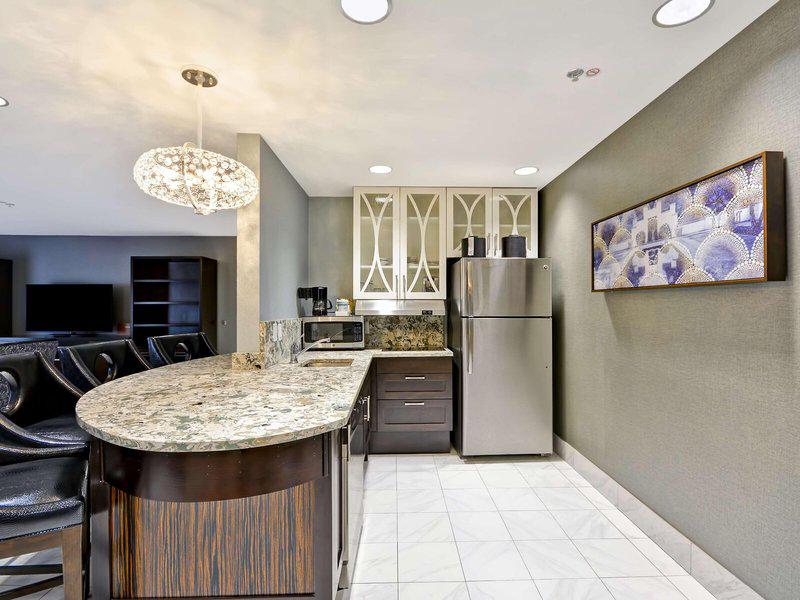 E592C4ECC5428C78BB7B65922A224C0C