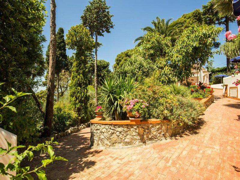 2A4869AE3221F7E71C67B5B8057F25F5