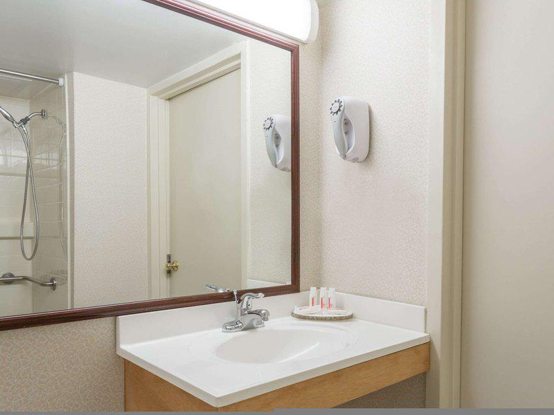 CBAF5FAD76D6F17632D5E0A96ACD8332