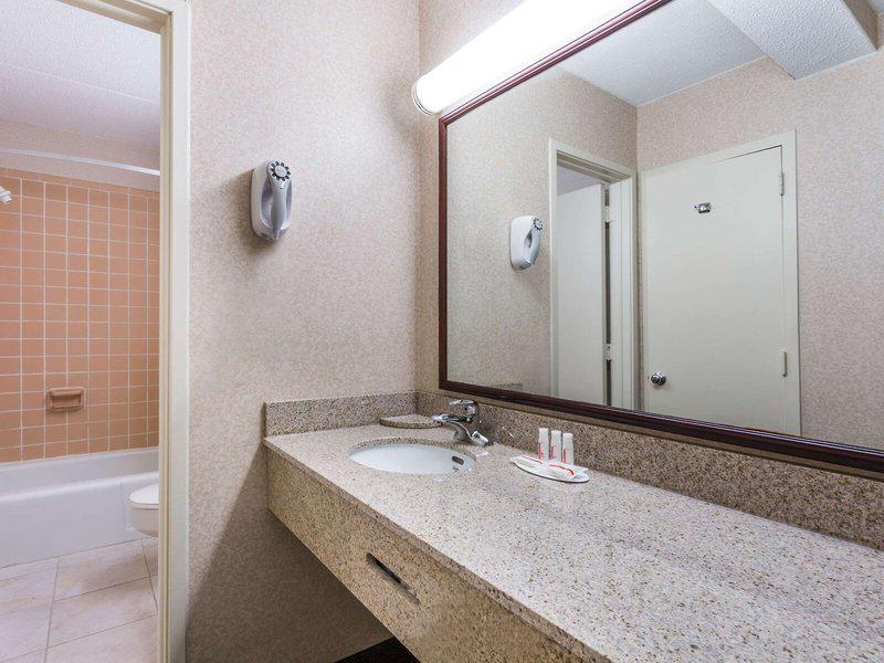 59CD8374F4D3080A8364CBF12058354F