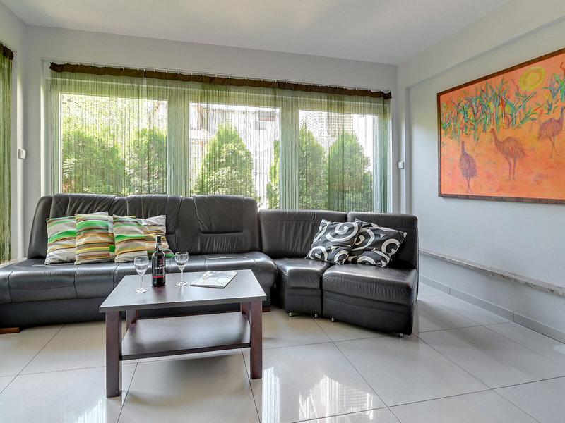 66D03204F898E77E93C655E9FFF88497