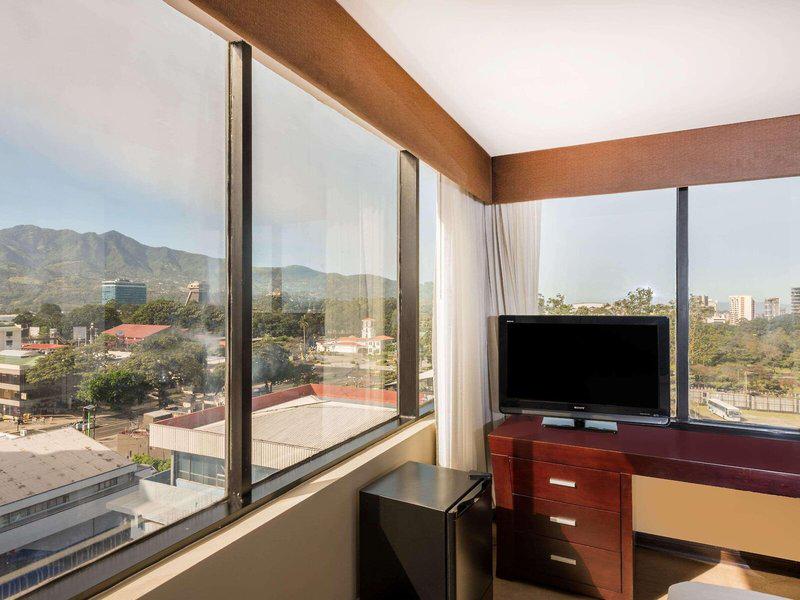 CDBC94726FCAC7DFCCC7DAAF9E0A58FC