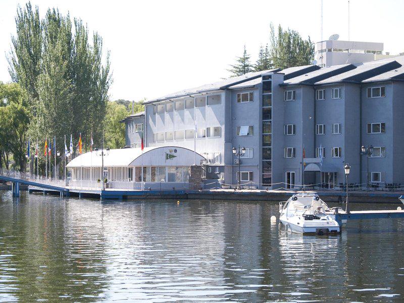 427E048A3ED0F434A7D0198CB7293376