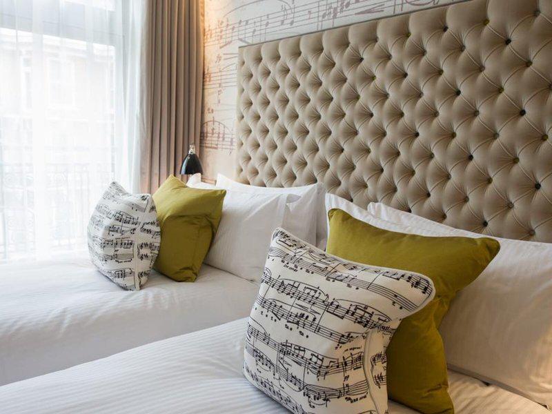 F9B662AE9F3F370019CD8FA5F248ACA4