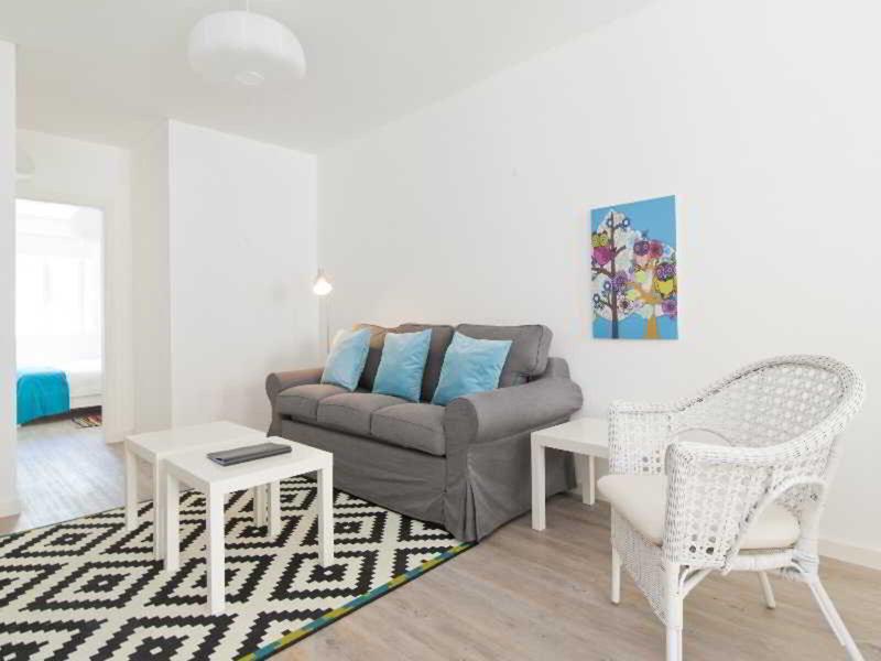 0B5D7B83C61E03E9C754CCA41F6B7547