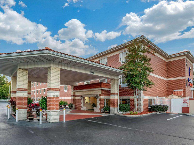 70C9C3636DD24E4EEDB947D0BD19D2A1