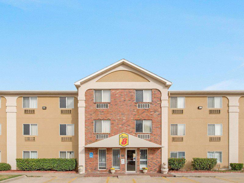 BF0BB0A8F1FB63C616E9893F2EDB0033