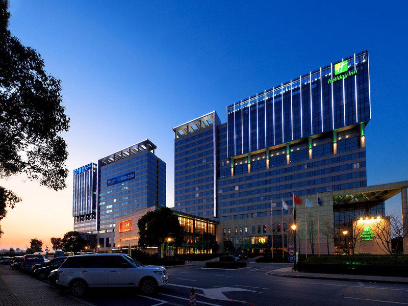 A8737DAAAEEF1F8839E2E9E51AEDFAAE