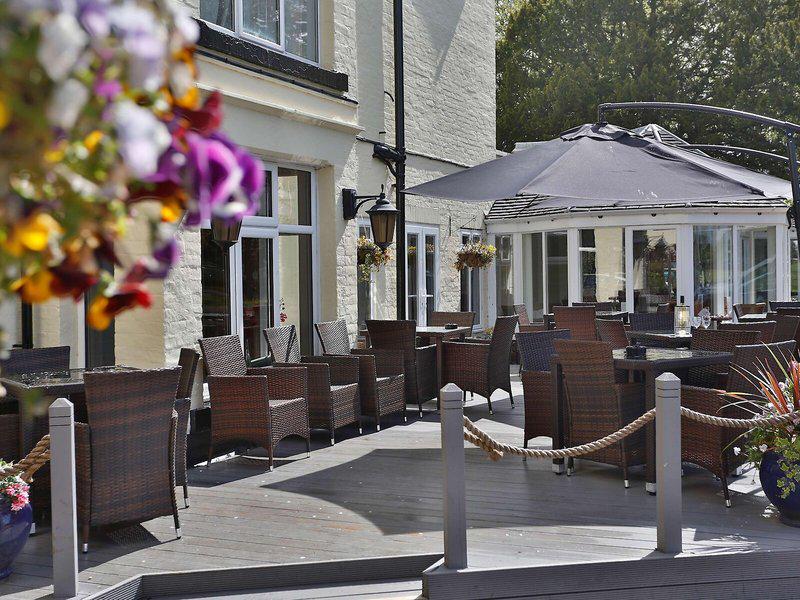 06CB8AA4B3F50F1A4A3D730909E786FF