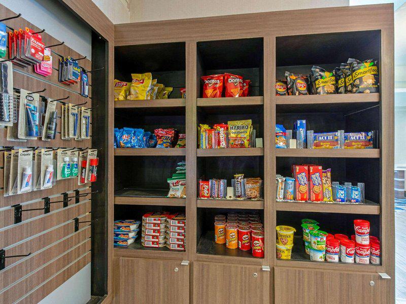 23B6C32257DFABF0A651A89D3DA9B2C1