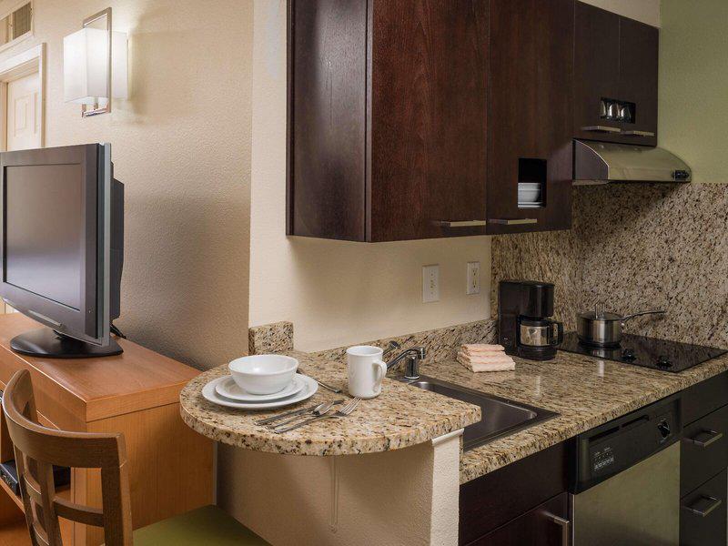 D9E7CC2C4F7E515D275D5005987D06FE