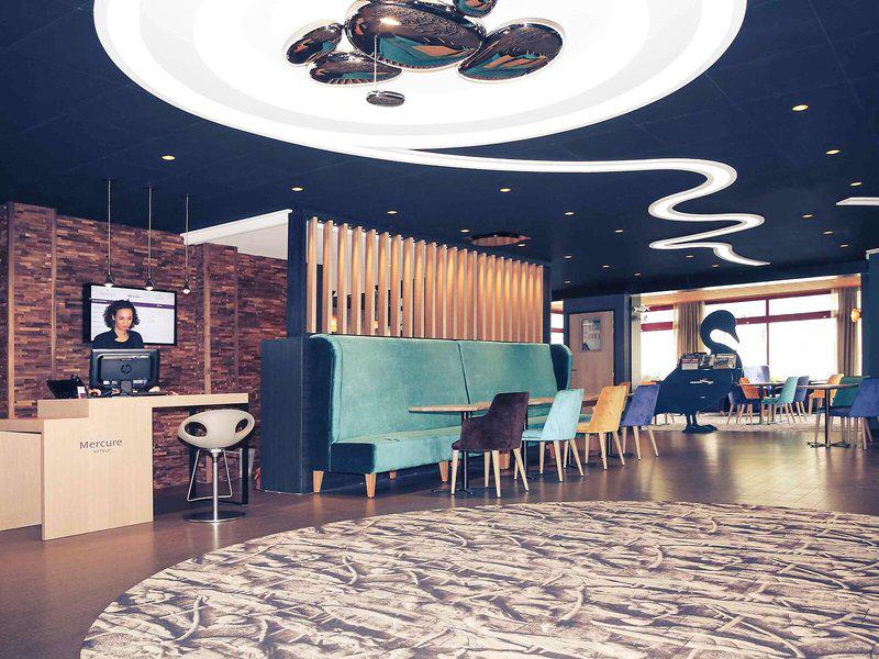 F47D13B2AB9918B9125875CBC560651B