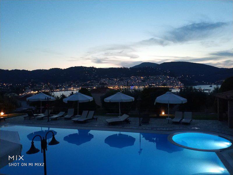 BCF1985F06BDF05E5E039AFC765B898F