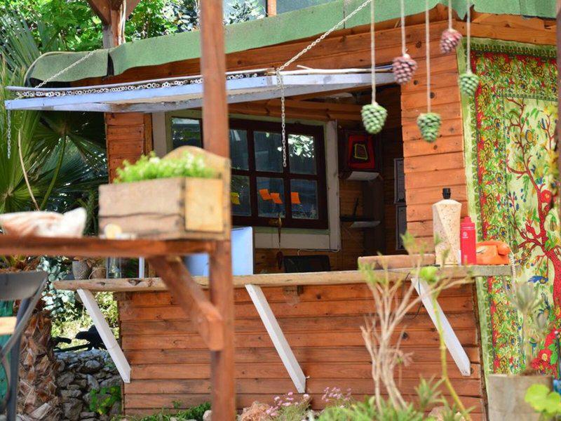 03133F5B02A149C27F8DE0D16FBB82E6