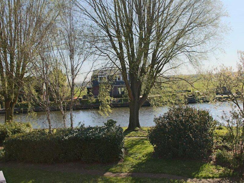 5C66B244B6F1512A0021F60B0D4FF7E0