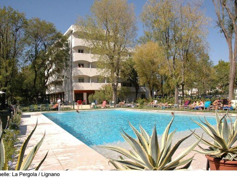 F9DE9C4D02249D6FEFEB932121555629