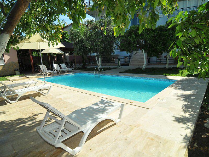 41EBA34F94B3BCECE463CFC2A90654B7