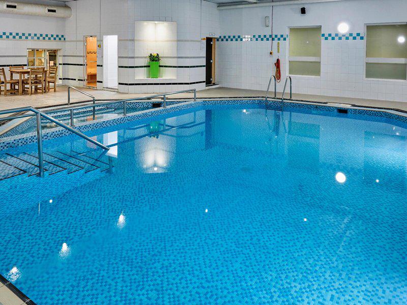 240D2AAD68614BD9CF256B0D96F4FC4A