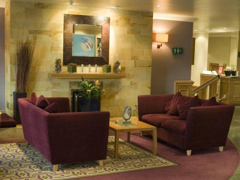 46B8E6E1B412504447E7DDFABC8D65ED