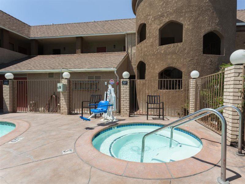 20E2445B7CE3BBDFAB1E45055FDD3DBE