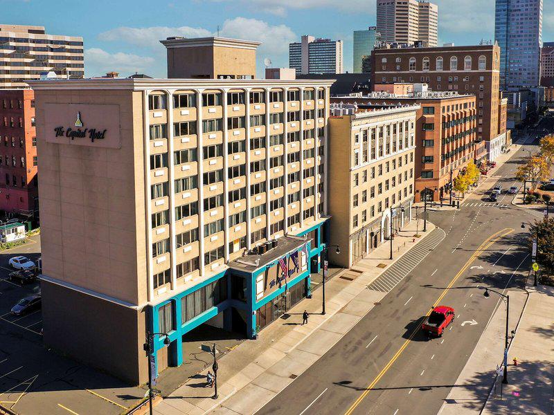 1716385B798415D889B4165A4926DA27