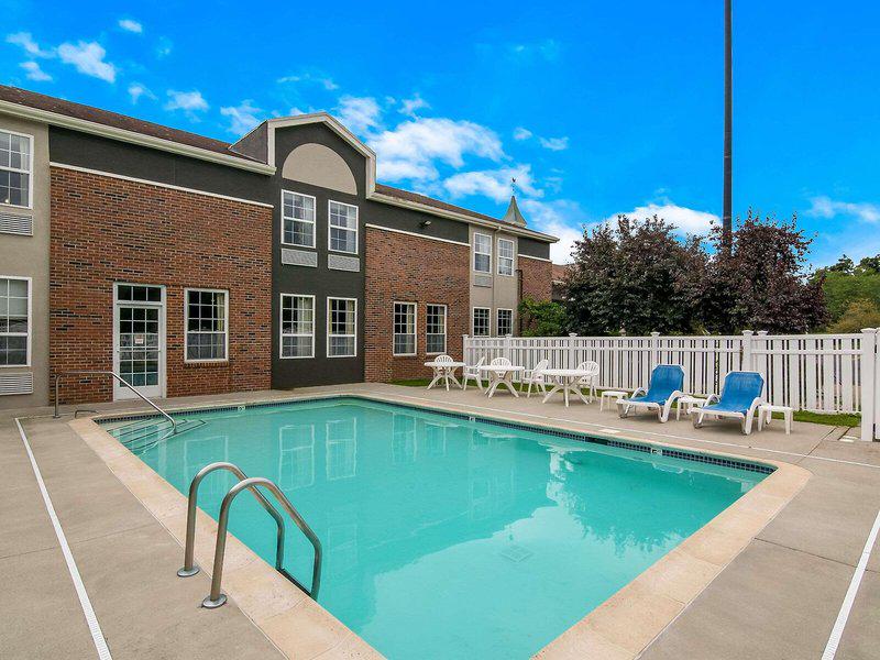 40D8DB998553E37436D786638C63D311