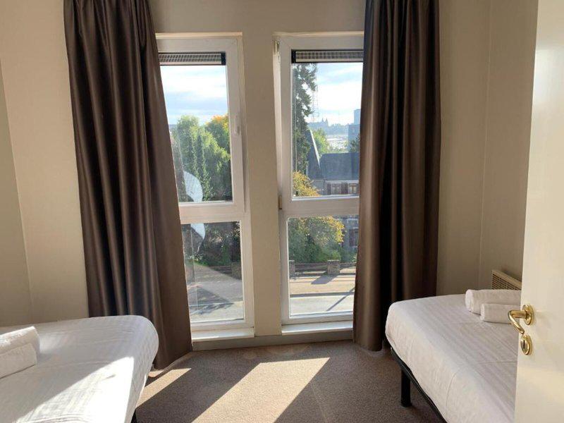 1DE979CDBFA9456BA79E30B95BEF1A31